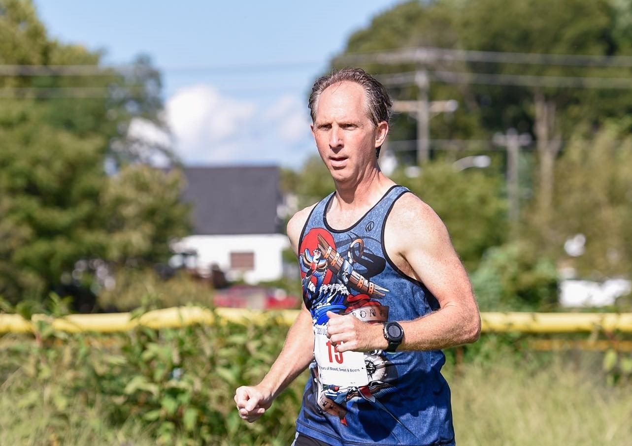 Runners: Chris Elliott